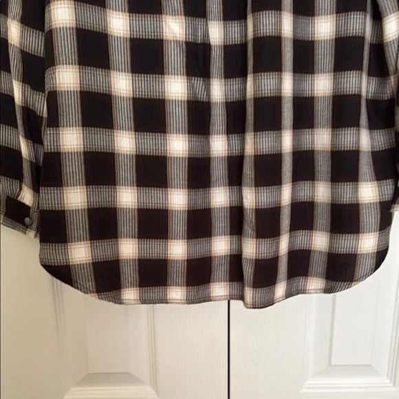 CJ Banks Black and White Boxy Long Sleeve Blouse - Picture 7 of 7